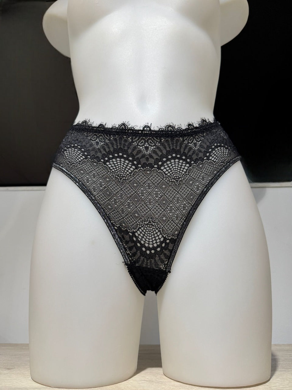 Braga Encaje con cintas traseras brillantes