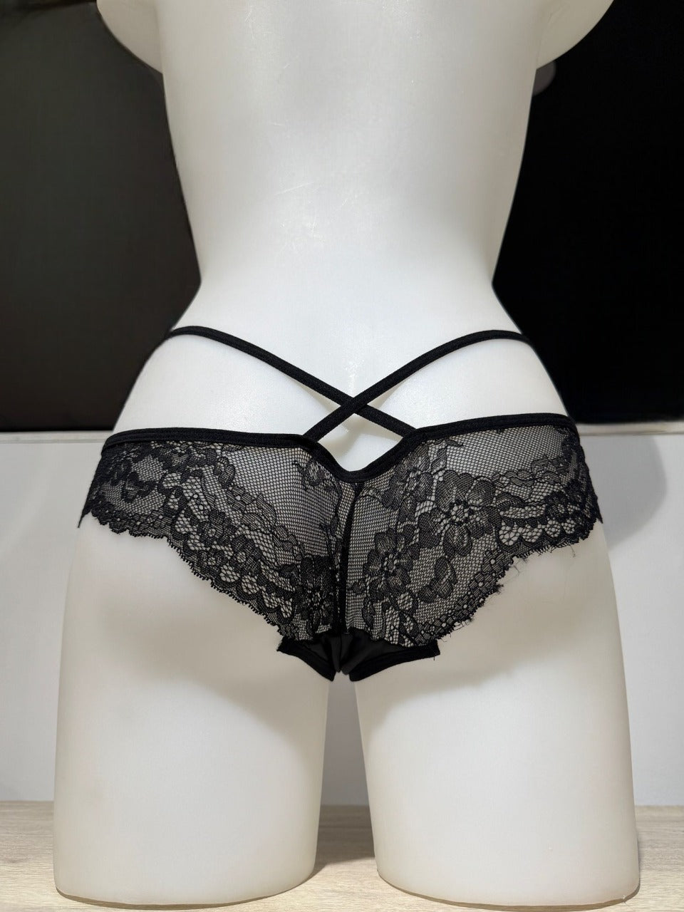 Braga con encaje y cintas laterales elásticas