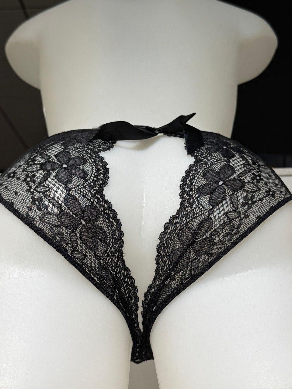 Braga Encaje con Apertura Inferior