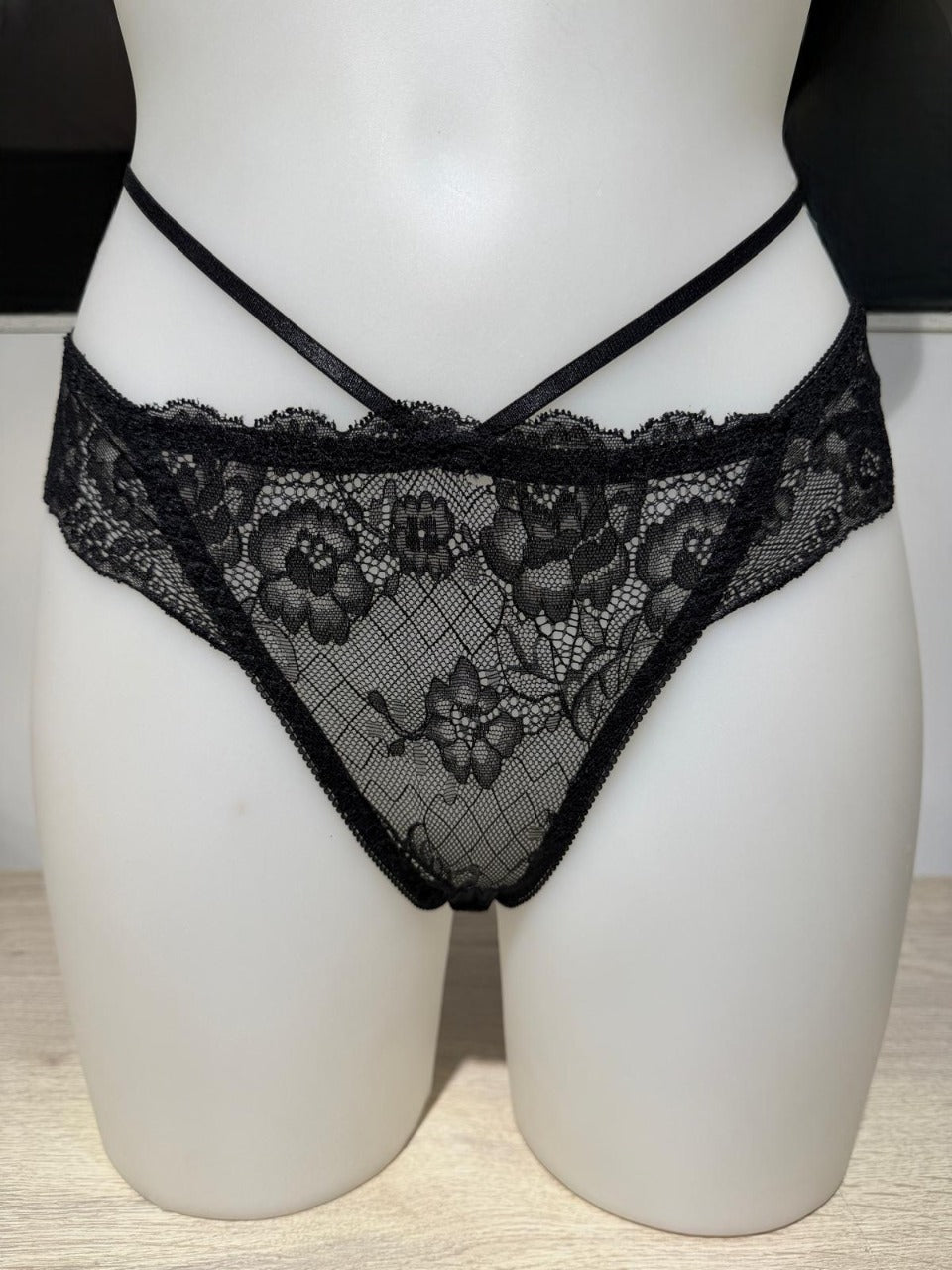 Braga Encaje con cintas laterales