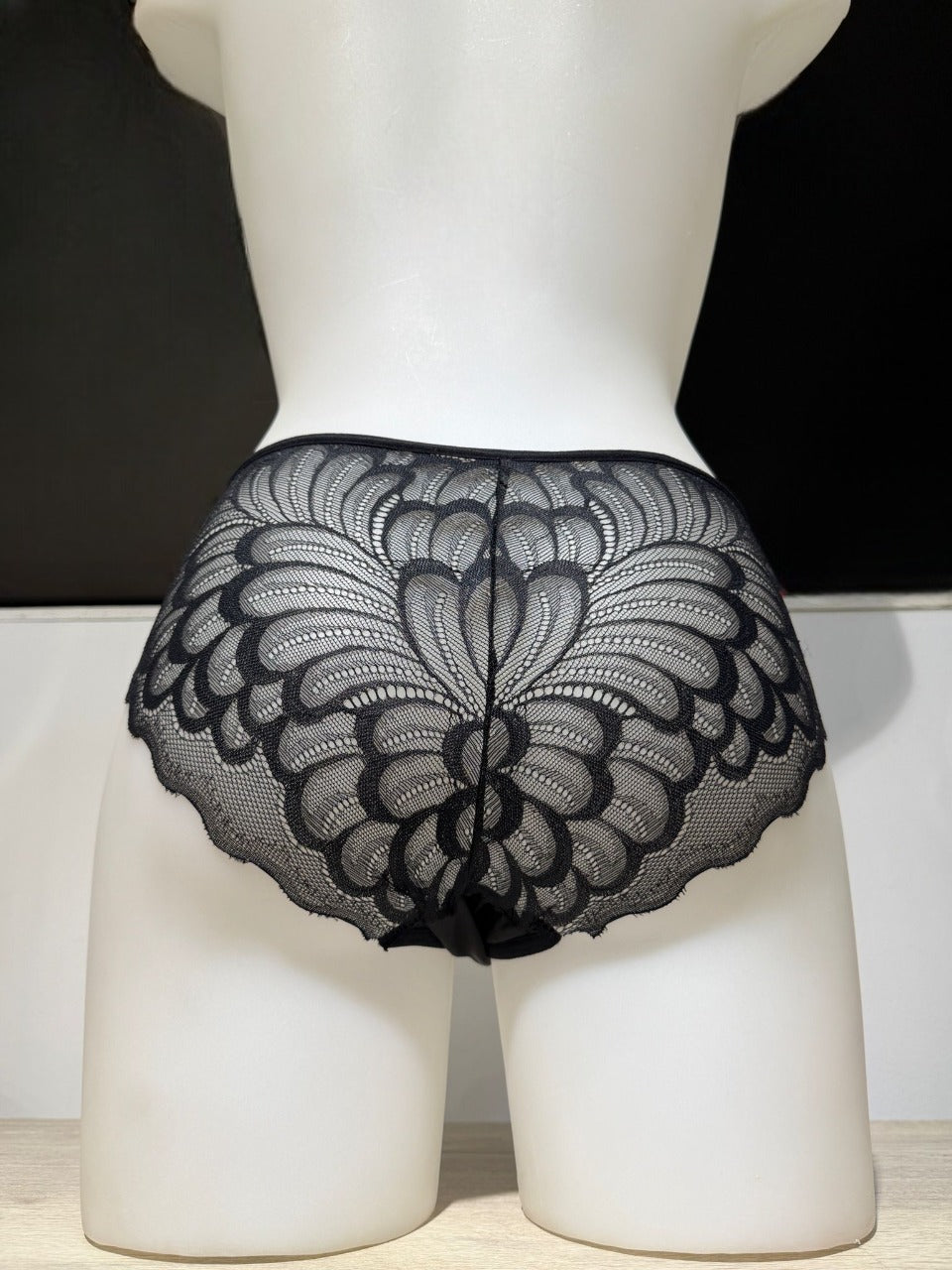 Braga con encaje y cintas frontales elásticas