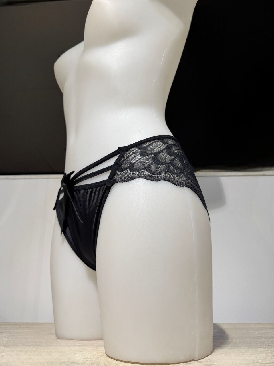Braga con encaje y cintas frontales elásticas