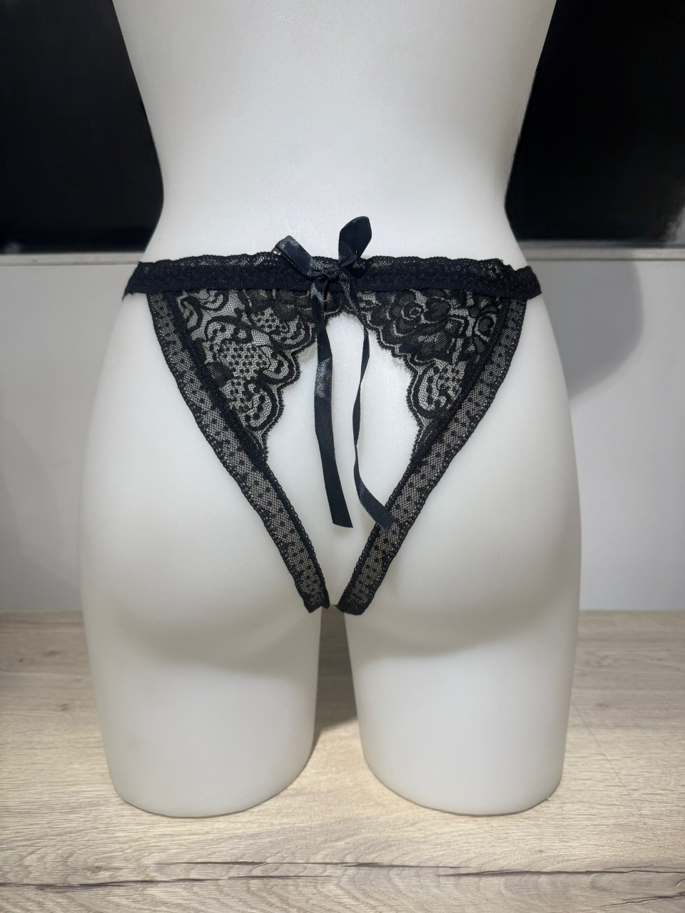 Braga Brasileña Encaje con Apertura Inferior